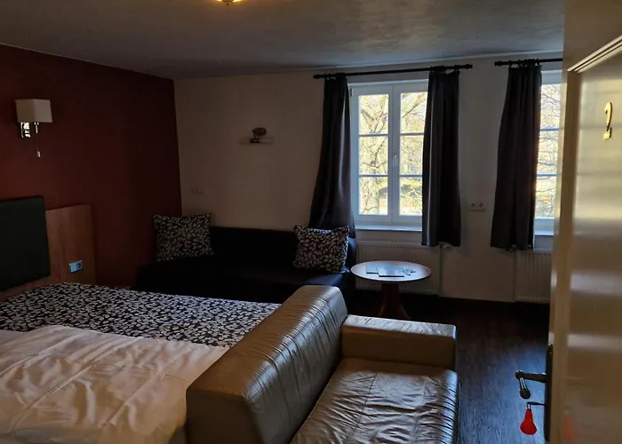 Garni Demmel & Cie Zajazd Rohrsheim